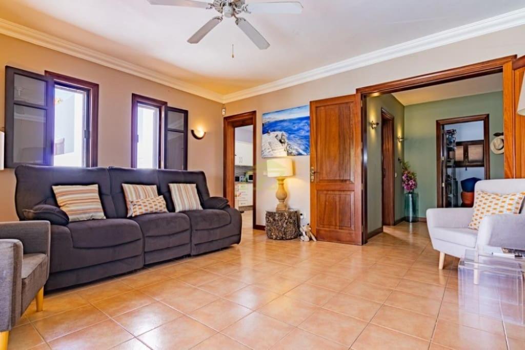 Mountain View Villa Playa Blanca  Exterior photo